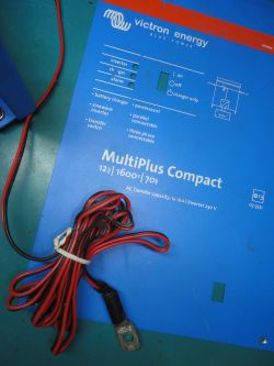 Victron Energy MultiPlus Compact 24/1600/40 Uszkodzony Procesor SEC014009000