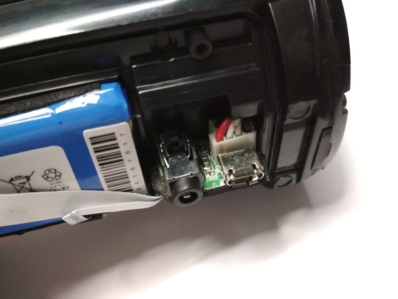 Wymiana gniazda micro USB w odtwarzaczu JBL Flip 3