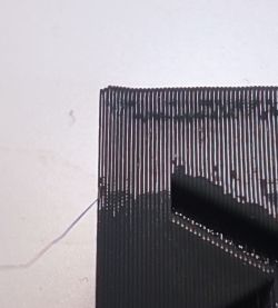 Ender 3 V2 - Farfocle z filamentu na pierwszych warstwach: PETG, ASA