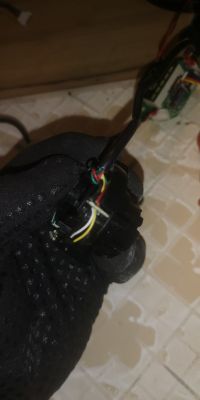 Hulajnoga Blaupunkt ESC910 nie reaguje na uruchomienie - uszkodzona wtyczka naprawiona