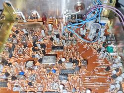 President Jackson 1 - nie wyłącza się odbiór przy nadawaniu i się sprzęga.