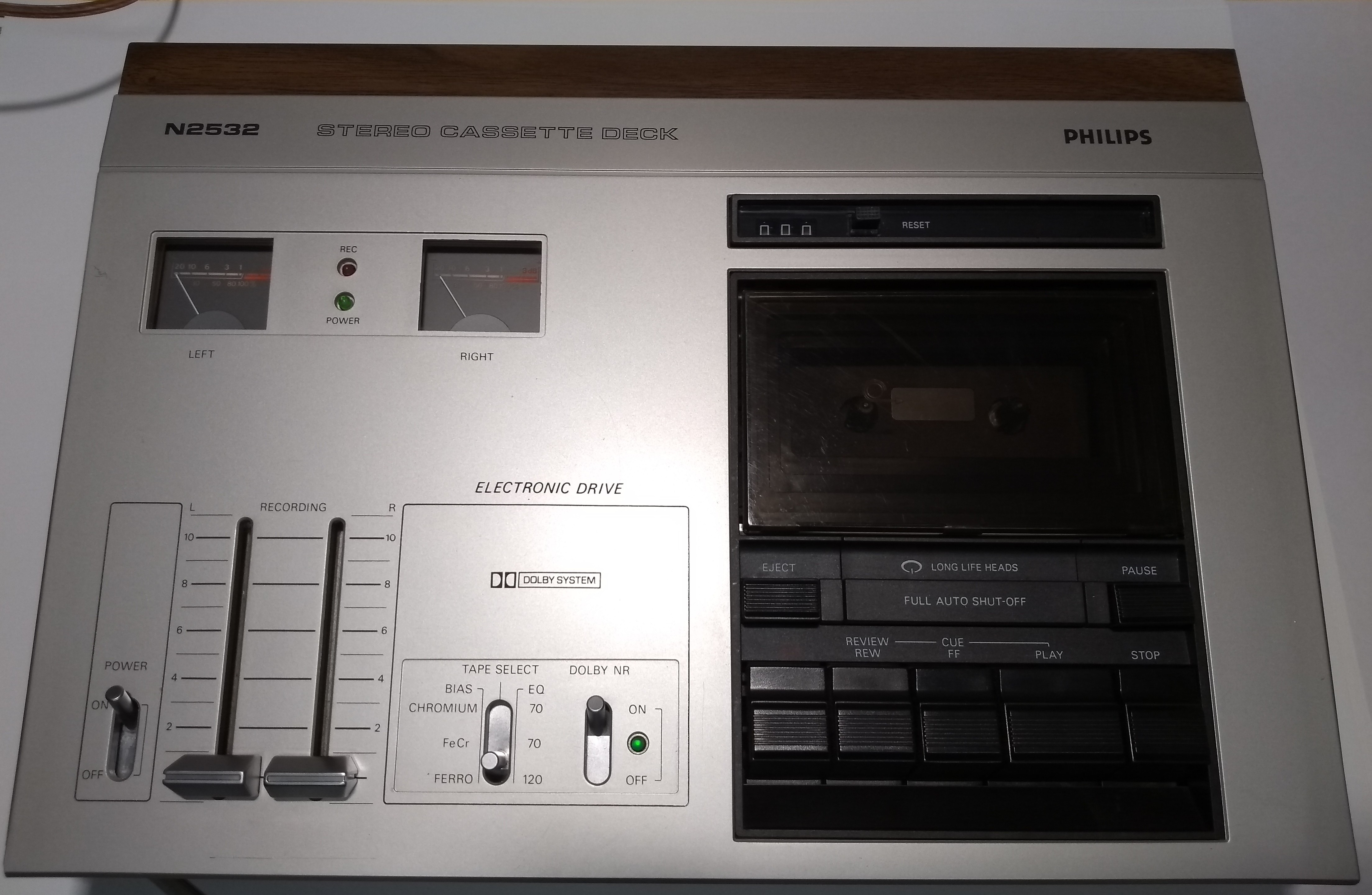 Philips N2532- żwawy czterdziestolatek - elektroda.pl