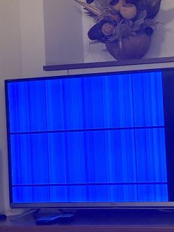 Uszkodzenie systemu w telewizorze Sharp - jak naprawić?