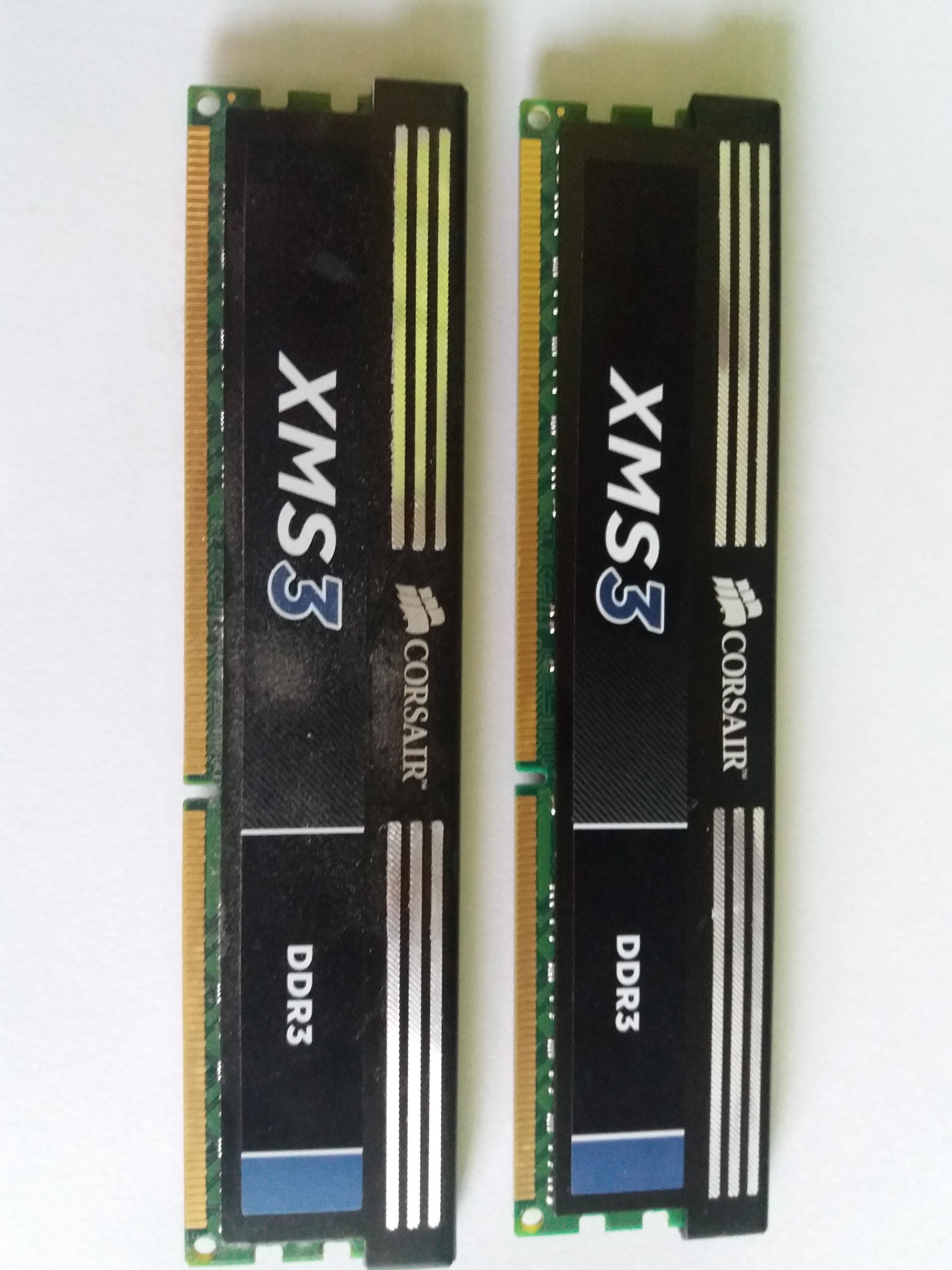 Pamięć RAM Corsair CMX4GX3M1A1600C9 niby te same a różne