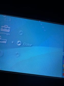 Nierówności na wyświetlaczu PSP 1003 tylko w menu - uszkodzenie czy taśma?