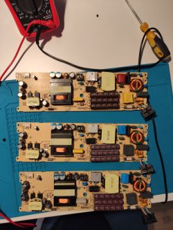 Sony PS4 Slim - Porównanie rezystancji w zasilaczach, brak 5V, upadek, zalanie