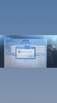 Audi A3 8P 2004: Audi Navigation nie włącza się, brak wyświetlania na FIS