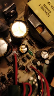 Philips MCD 712 - nie działa napęd CD lub działa tylko czasem Philips MCD 712 - nie działa napęd CD lub działa tylko czasem