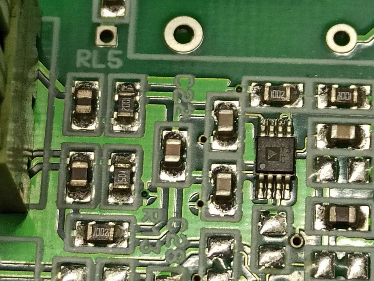Y3 C Identyfikacja układu Analog Devices 8pin SMD