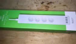 Woox R4027 with USB Charger Packaging Packaging of the four-outlet Woox R4027 power strip with USB charger.