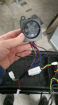 Hulajnoga Bilibike - brak reakcji silnika na manetkę po podłączeniu wiązki