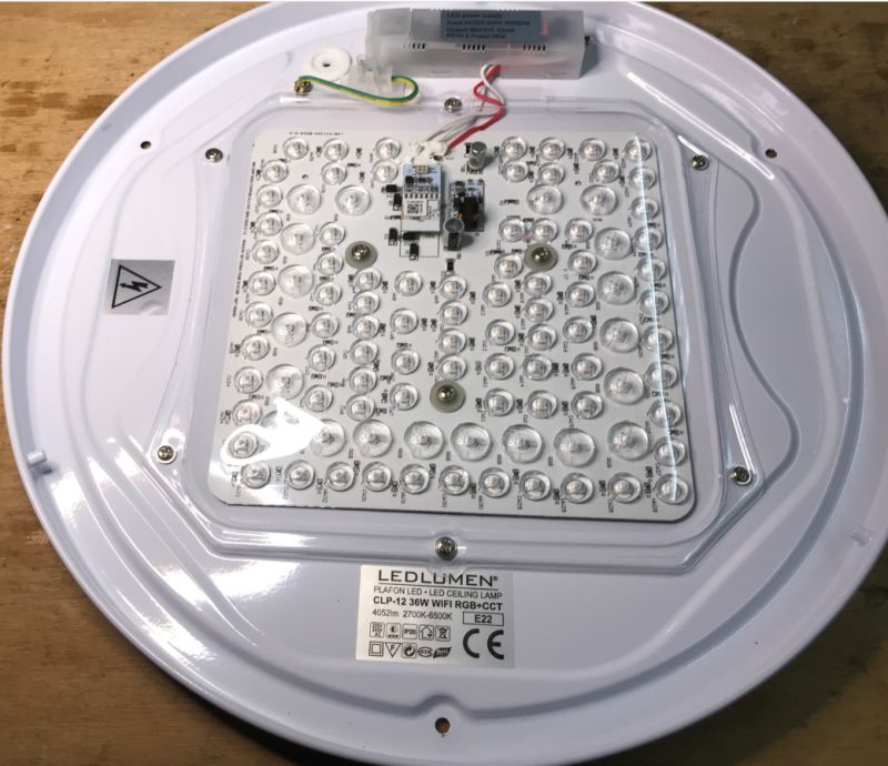 Ceiling LED Lamp with Wi-Fi Ceiling LED lamp with built-in Wi-Fi module and LED panels.