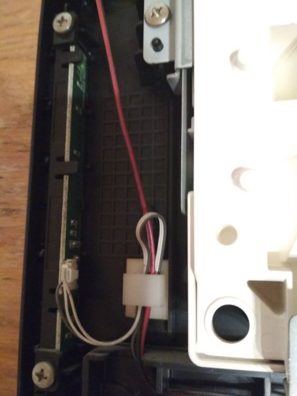 TV Samsung LE32A330J1N samoczynnie wyłącza się i włącza - naprawa