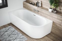 Zabudowa wanny 150x70 w mieszkaniu seniora – bloczki, płyty GK czy panele?