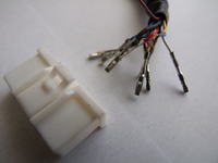 [Naviheaven GPS-BOX] Jak podłączyć kable we wtyczce GPS Box do radia Naviheaven?