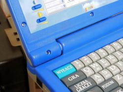 Lexibook Junior LJC100PO - Demontaż w celu zdiagnozowania wyłącznika głośnika.