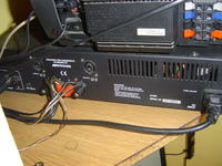 Jak podpiac 2 kolumny i subwoforer?