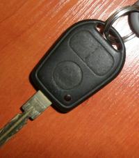 Prośba o pomoc w identyfikacji pilota od samochodu