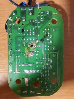 EMAG EMMI-04D - jakie napięcie AC na wyjściu generatora ultradźwięków?