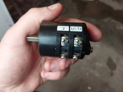 Podłączenie przewodów do przełącznika spawarki Elektra Beckum SB 160c