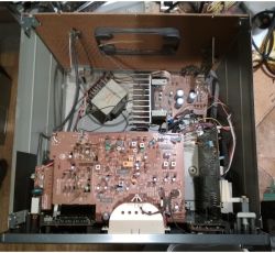 Wnętrze starej wieży Sanyo DC-X300 Wnętrze starej wieży Sanyo DC-X300