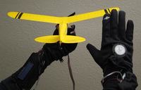 Rękawiczka do sterowania modelem samolotu RC