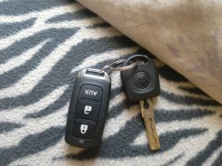 VW Passat B5 r.1997 - Miga kontrolka czerwona i 20 sek. światła awaryjne