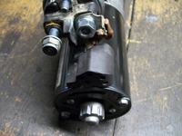 Mercedes - Rozrusznik: Co to za czarna kostka pod pokrywką?