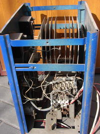 Jak obniżyć napięcie i prąd w prostowniku Bester BZB 24/10?