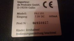 Jak włączyć robota sprzątającego bez pilota i dokumentów?