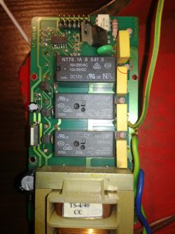 Sterownik KENTRONIC WRT-15 - uszkodzenie czujnika, stałe 180V na wyjściu