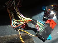 Peugeot 406 - schemat złącza wiązki magistrali kablowej pod spoczynkiem D9