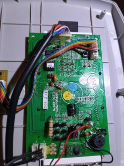 Jak naprawić błąd E1? Orbitrek inSPORTline.