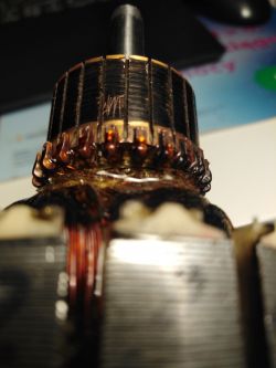 Philips HR1861 - sokowirówka przezwojenie spalonego uzwojenia wirnika