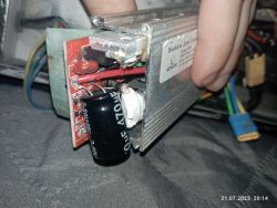 Jak zidentyfikować opornik w sterowniku hulajnogi Frugal Smart?