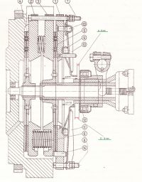 Diagram of Ursus C330M tractor clutch with dimension markings.