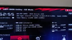 Zrzut ekranu BIOS z informacjami o płycie głównej Asus B85-PRO GAMER.