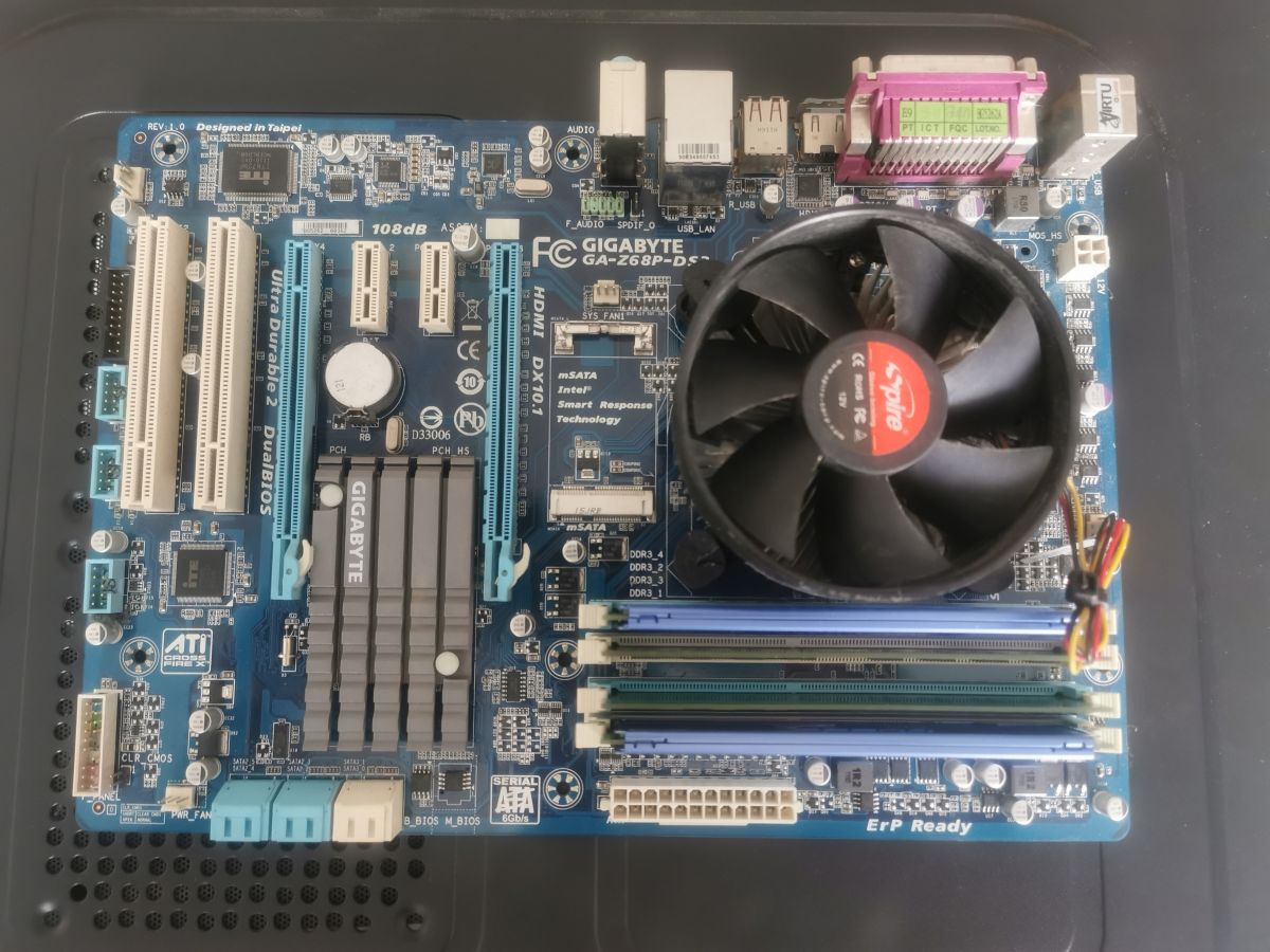 Gigabyte B450 Aorus Elite Ryzen 5 3600 Kompatybilność Ryzen 5 3600 z płytą Gigabyte B450 AORUS ELITE