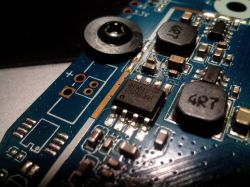 T95Q tv box - Prośba o identyfikacje spalonego układu