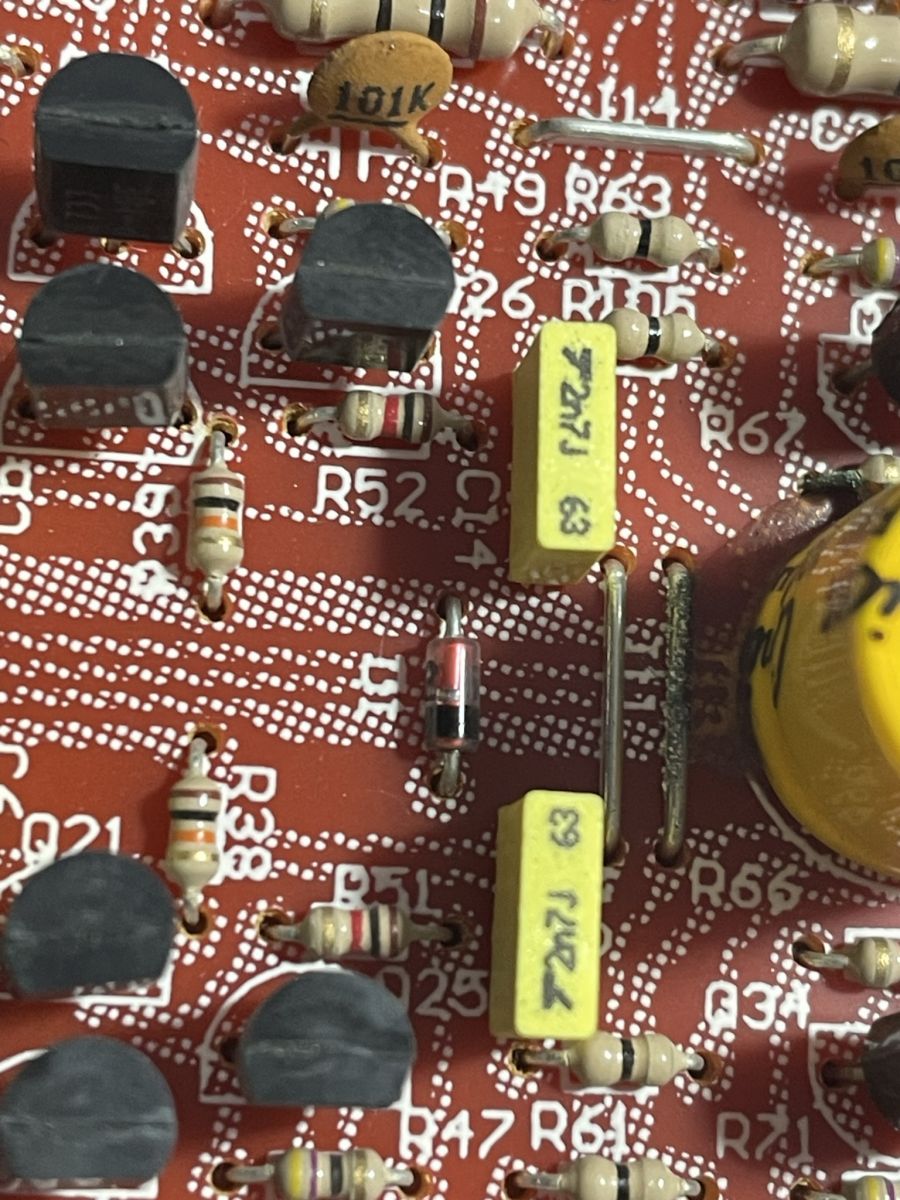 PYLE QA4400II zamilkł, wszystkie kanały brak sygnału.