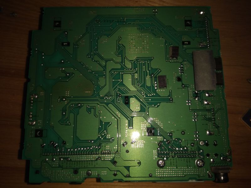 Laguna II 2006 - problemy z radiem Cabasse: trzaski i brak dźwięku FM