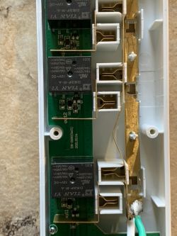 BK7231T / WB3S Teardown Geeni iHome 6 outlet powerstrip BK7231T / WB3S Teardown Geeni iHome 6 outlet powerstrip