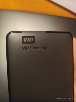 Czy zastąpiony dysk WD Elements 2TB jest oryginalny? Inny wygląd i dźwięki