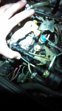 Clio 1.9D 1999 - Niefabryczna pompa wtryskowa Lucas, jak to naprawić?