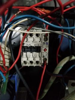 Półautomat spawalniczy Kraft Dele 180-200 po zmianie płyty sterującej na płytce bestera us45b/c