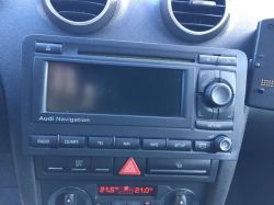 Audi A3 8P 2004: Audi Navigation nie włącza się, brak wyświetlania na FIS
