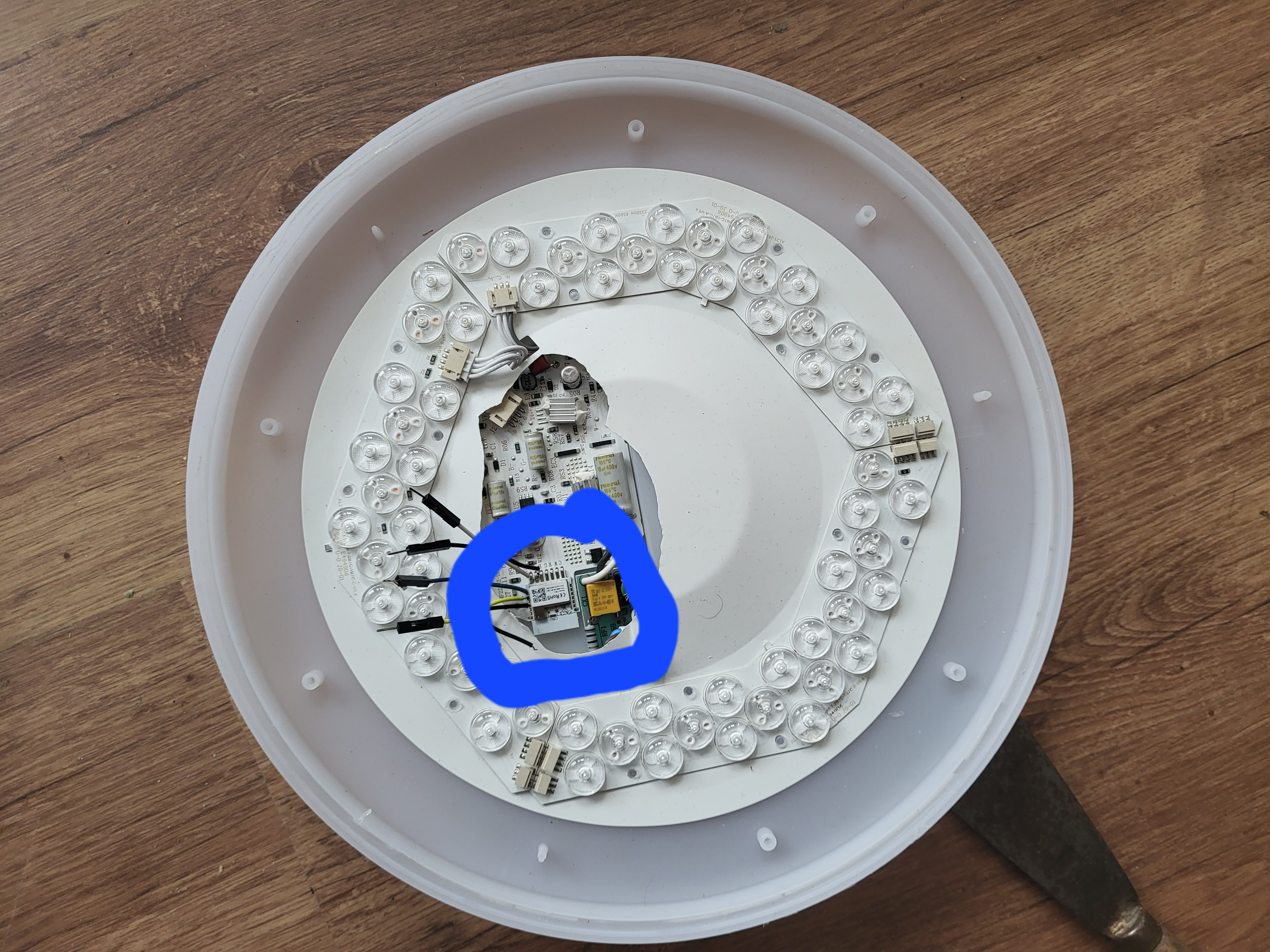 Action Ceiling Action LSC Smart Ceiling Lamp Latest Version Disassembly and Chip ...