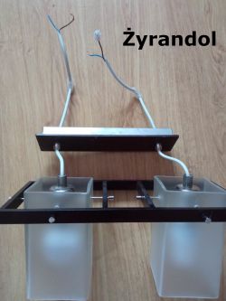 Podłączanie żyrandola do sufitu - 3 przewody (niebieski, czarny, zielono-żółty) - zdjęcia