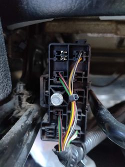 Ford - grzane fotele - jak podłączyć zasilanie do foteli