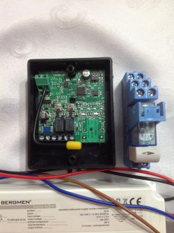 Controlling a 200W street lamp with the Faac slh 868 remote control - connecting the Faac xr2 868 c 